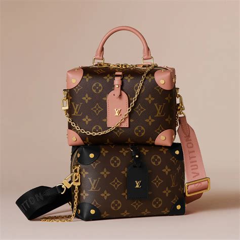 malle louis vuitton champs elysees|louis vuitton petite malle souple.